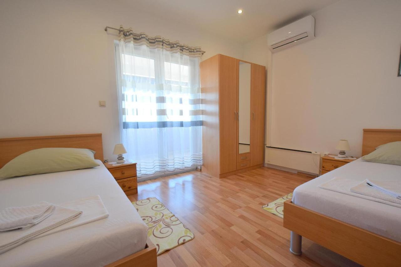 Apartments Marjolovic Нівице Екстер'єр фото